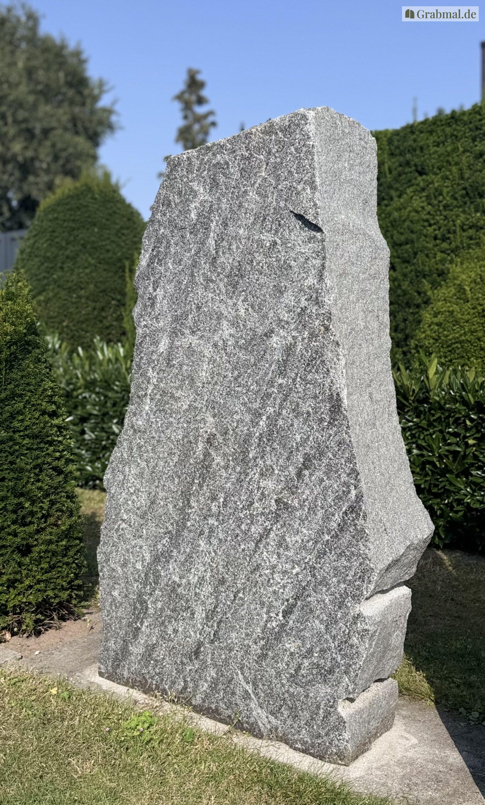 Grabstein Felsen 0398 – Bild 5