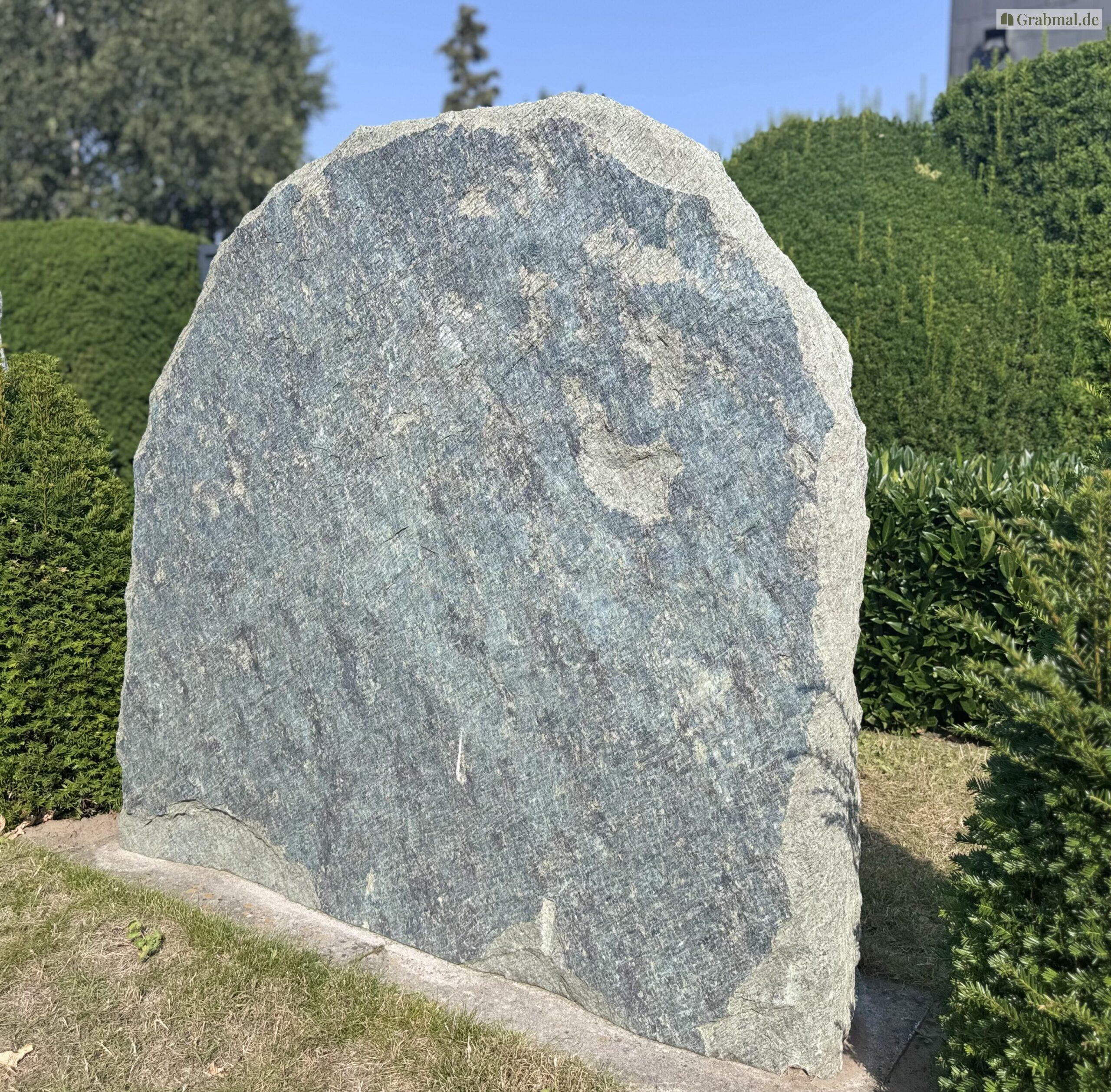 Grabstein Felsen 0725 – Bild 5