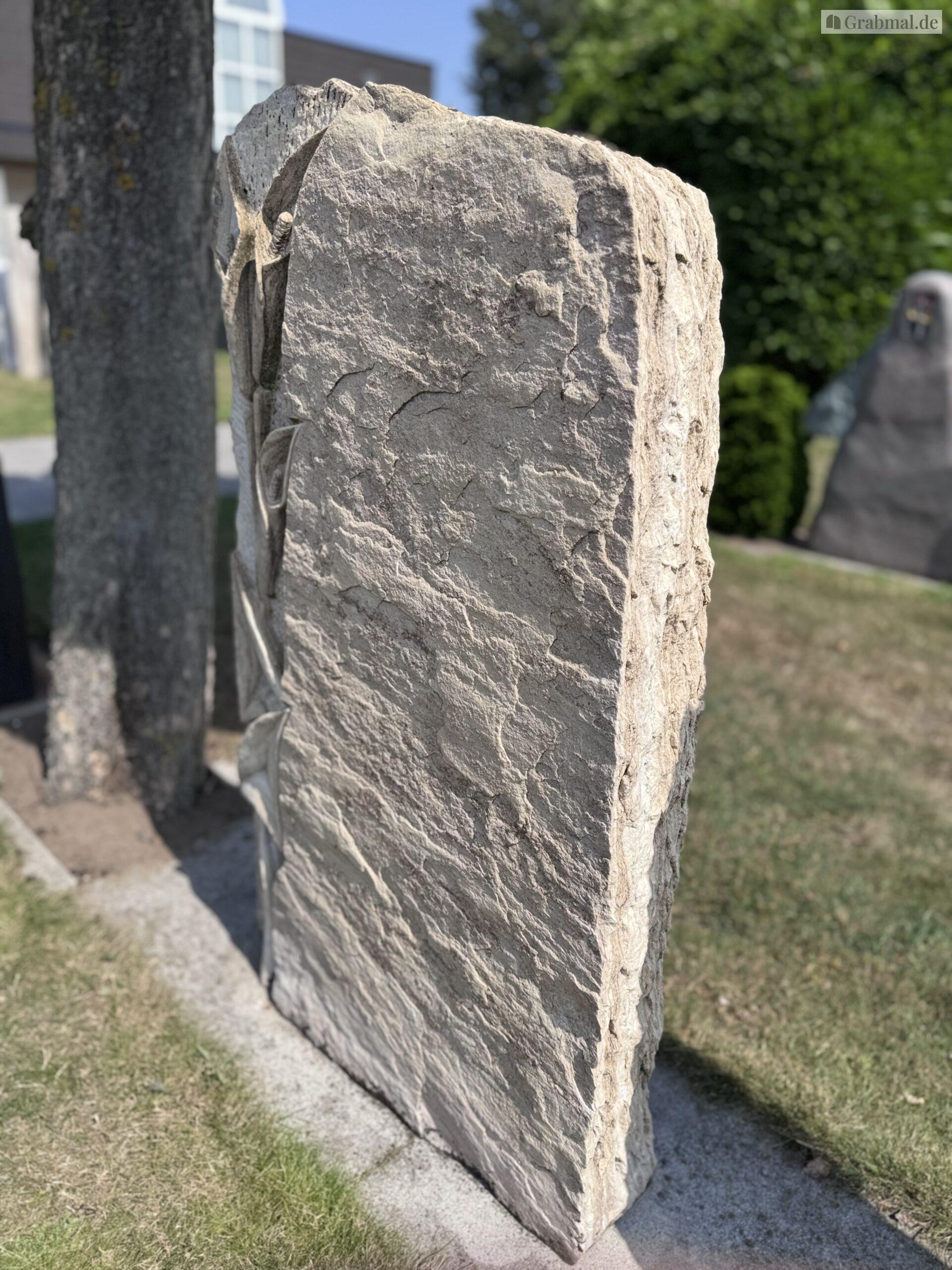 Grabstein Felsen 1023 – Bild 4
