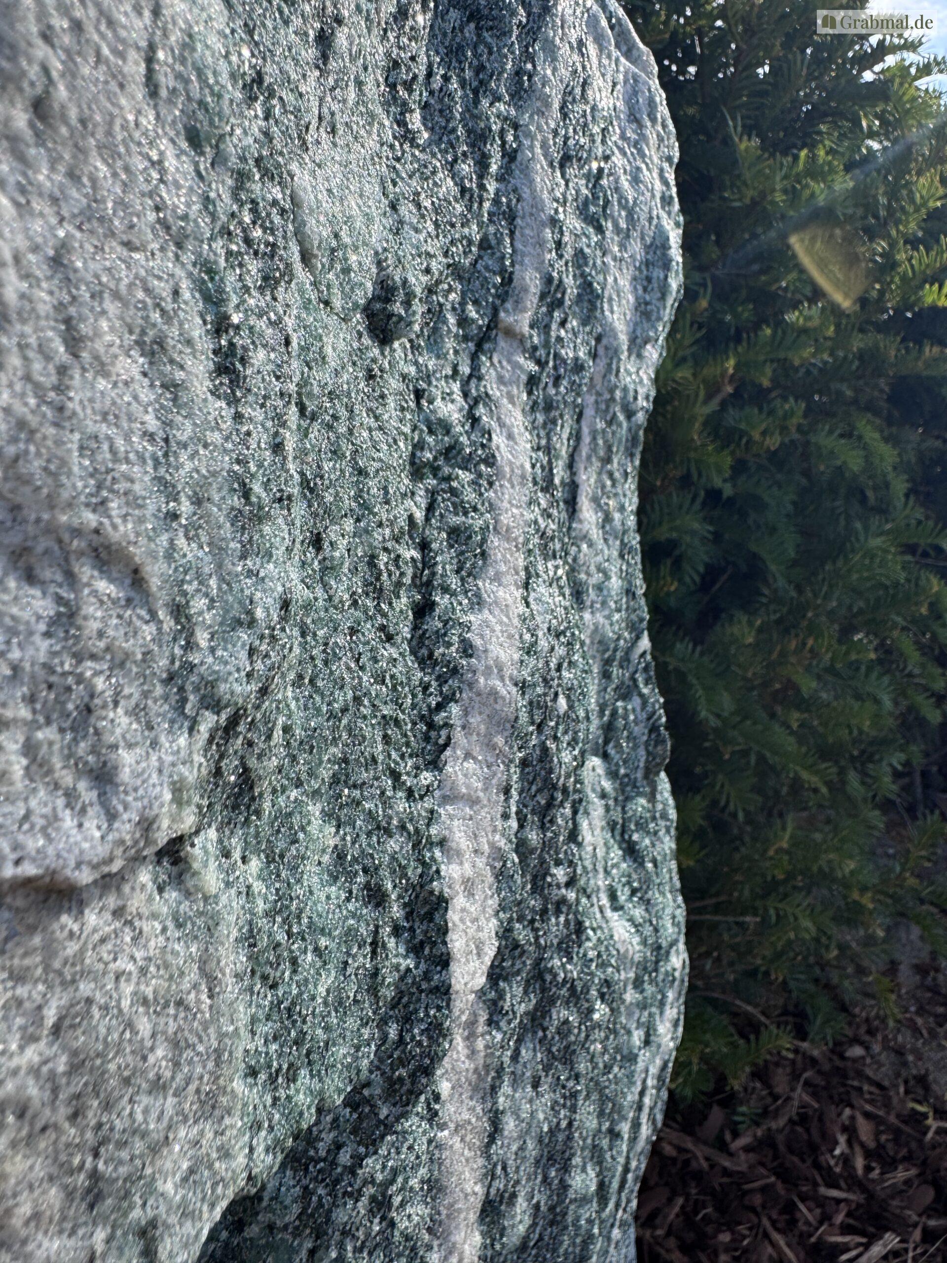 Grabstein Urnenstein Felsen 0036 – Bild 6