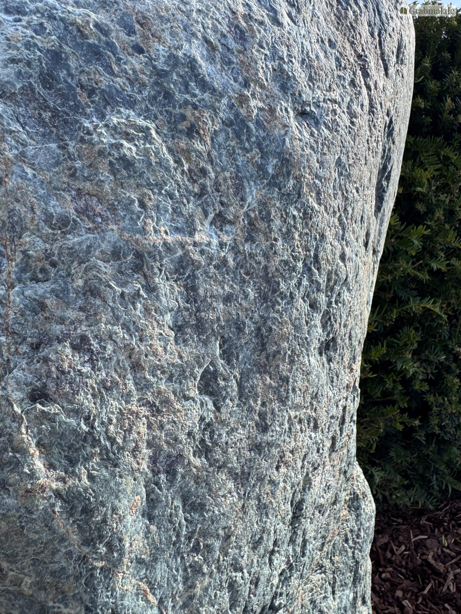 Grabstein Urnenstein Felsen 0323 – Bild 6