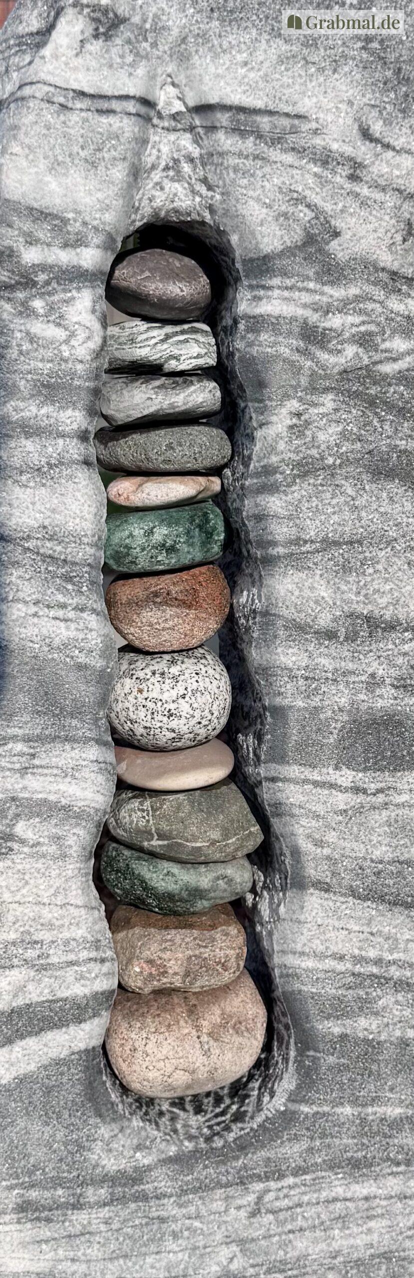 Grabstein Urnenstein 0665 – Bild 5
