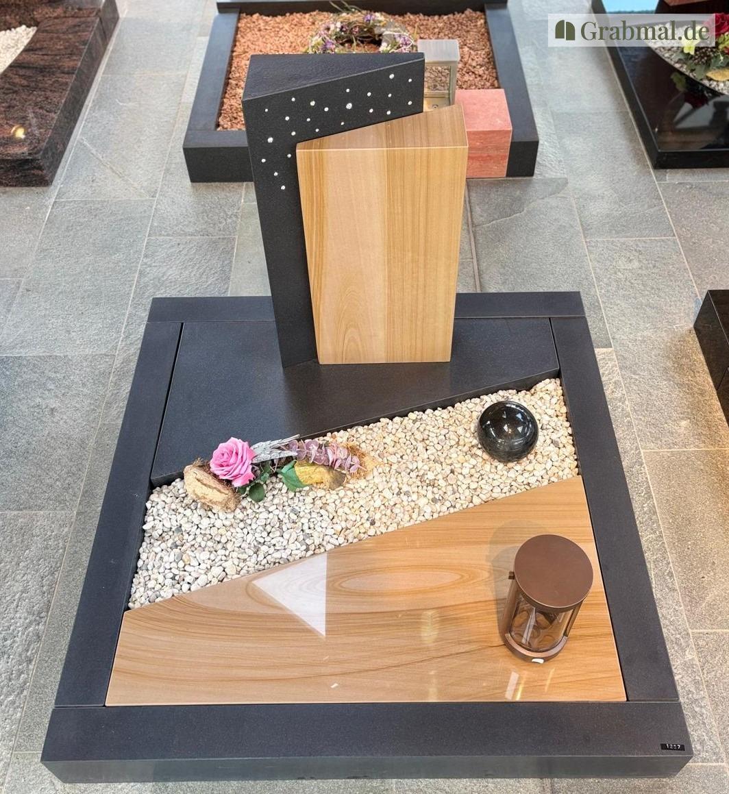 Grabstein Urnenanlage 1267