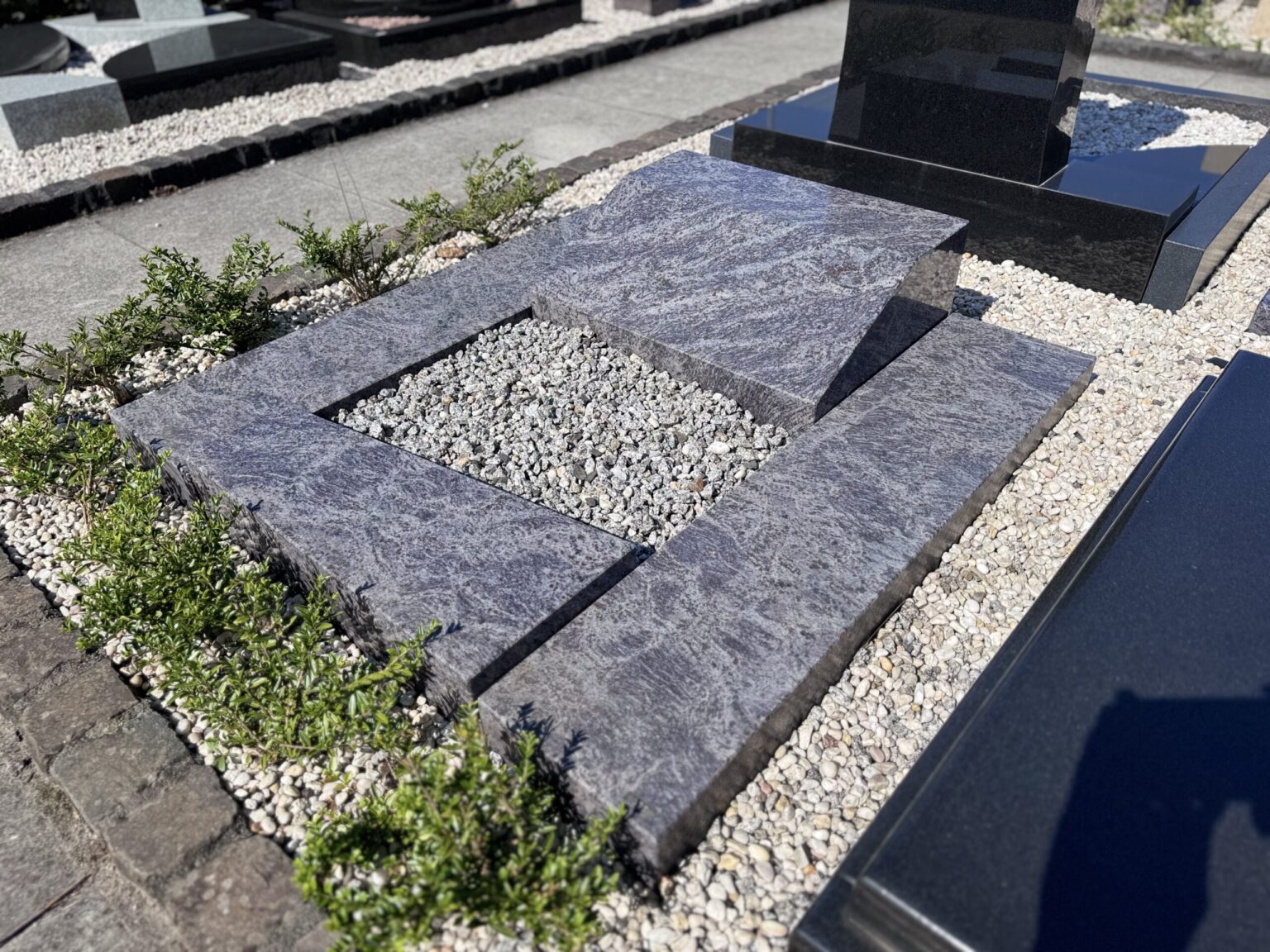 Grabplatte 30X40X5 Cm _ Grabplatten & Liegesteine – DNZB