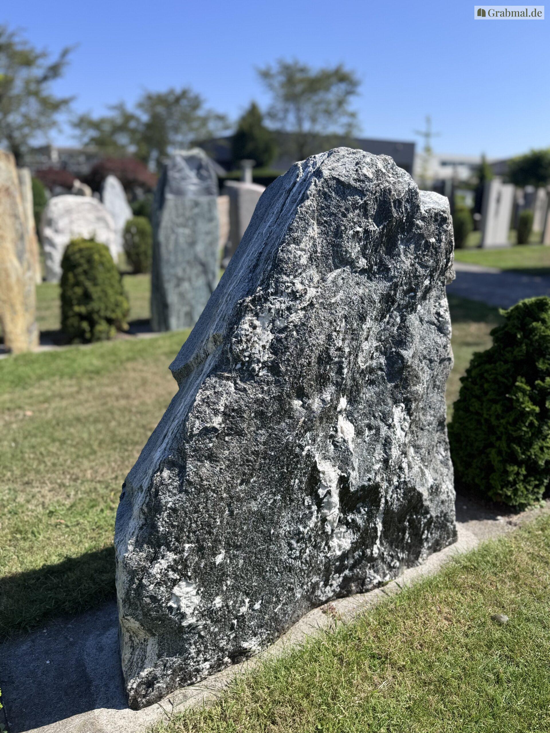 Grabstein Felsen 0762 – Bild 5