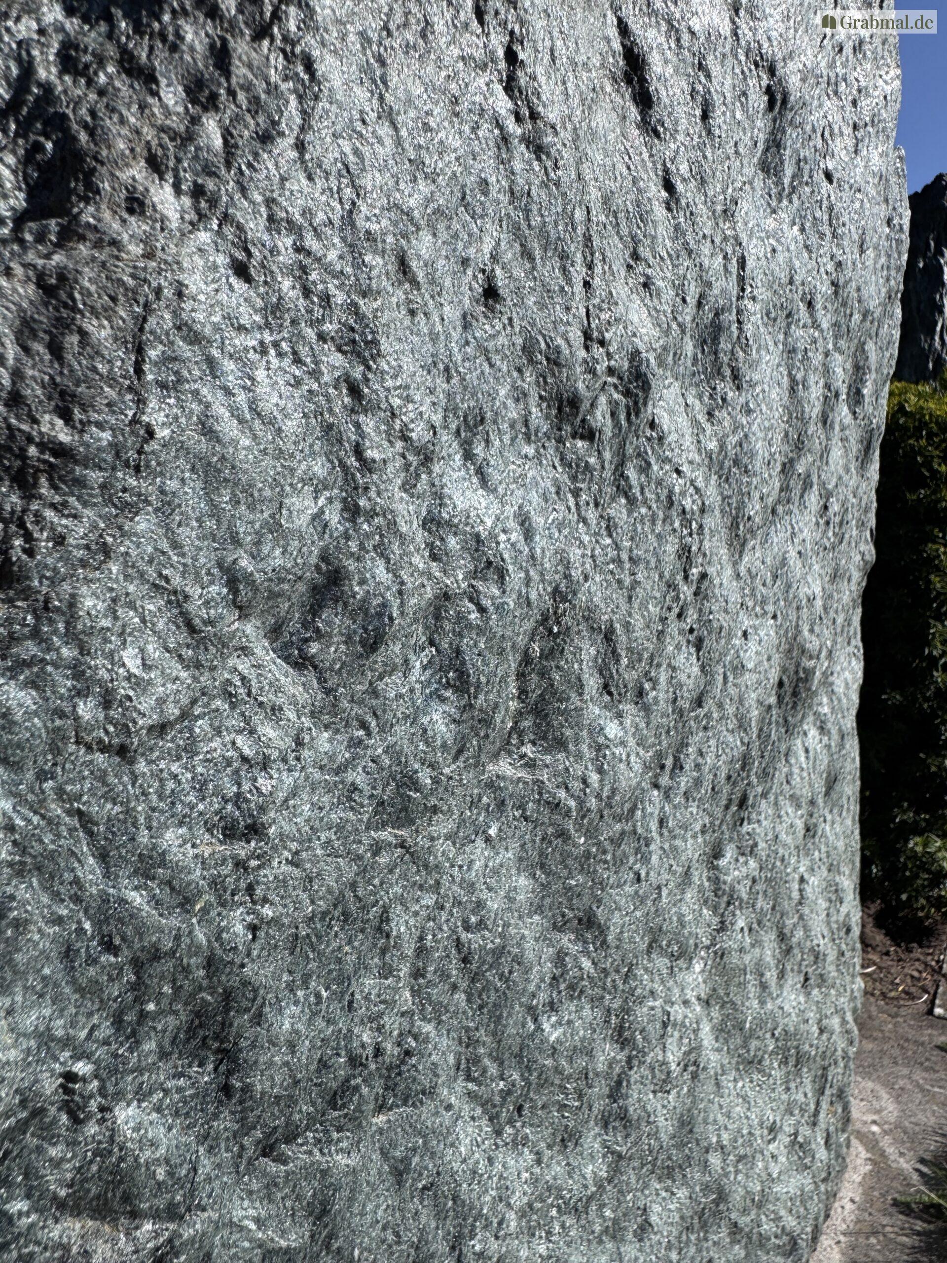 Grabstein Felsen 1010 – Bild 6